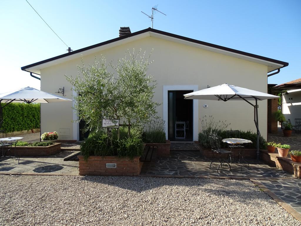Residence Terra Dei Santi Country House Spello Buitenkant foto