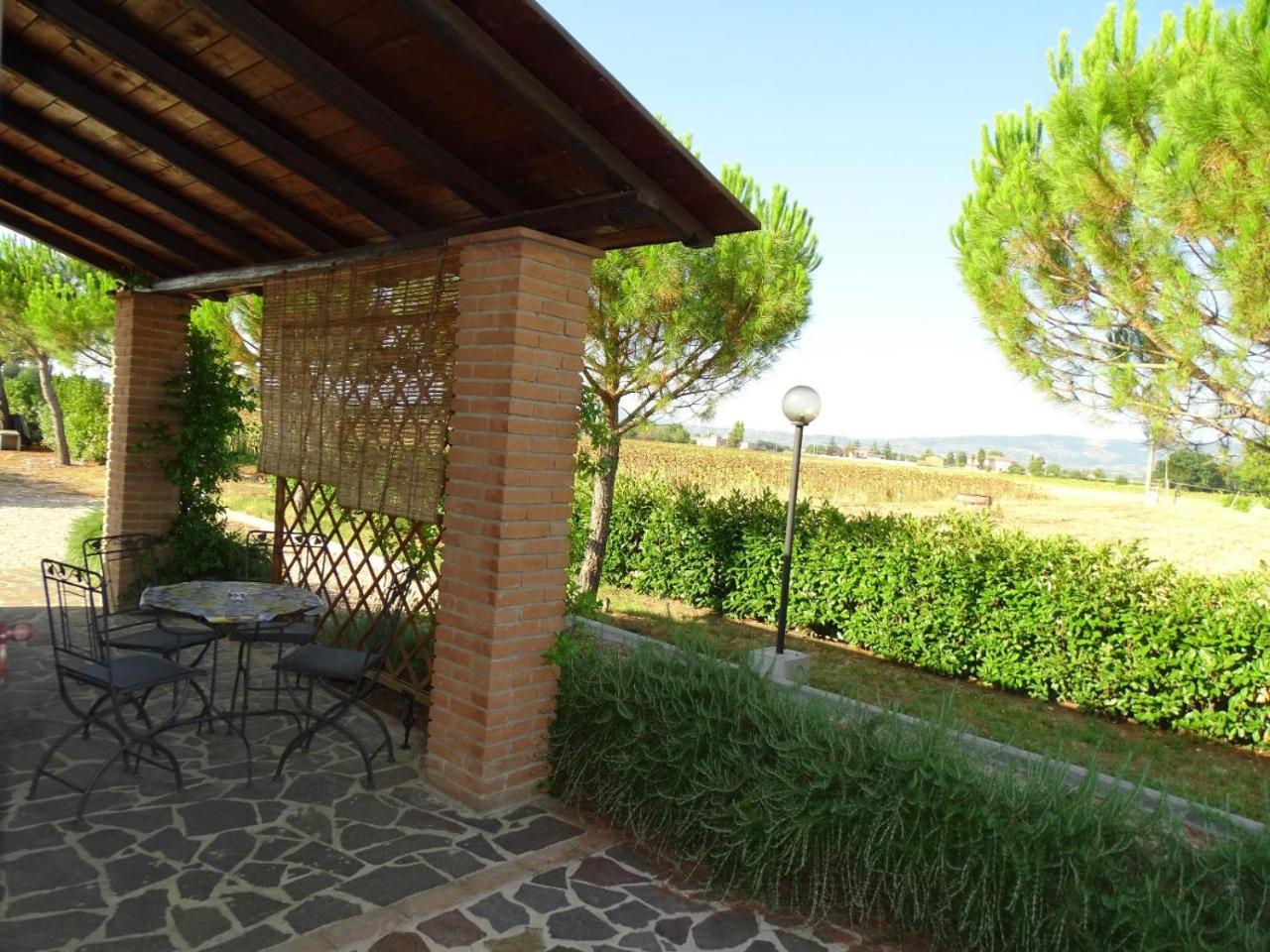 Residence Terra Dei Santi Country House Spello Buitenkant foto