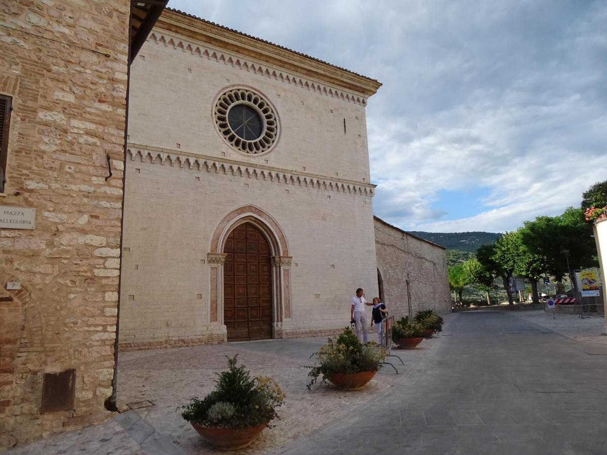 Residence Terra Dei Santi Country House Spello Kamer foto