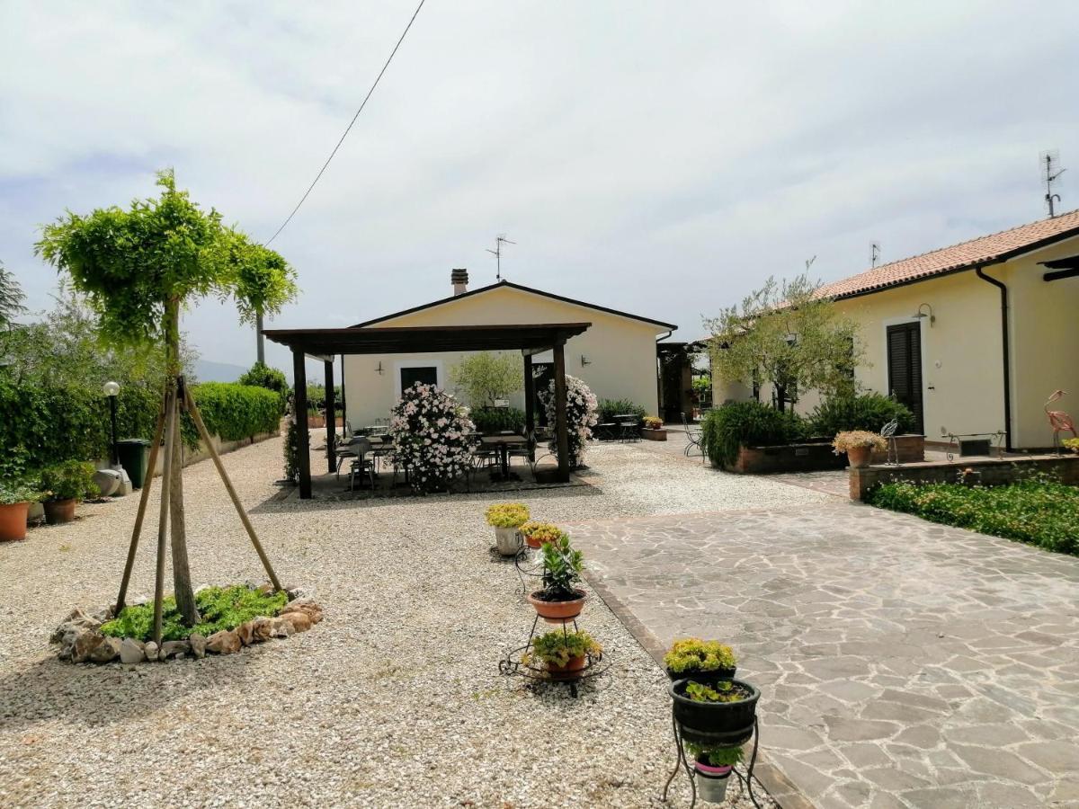 Residence Terra Dei Santi Country House Spello Buitenkant foto